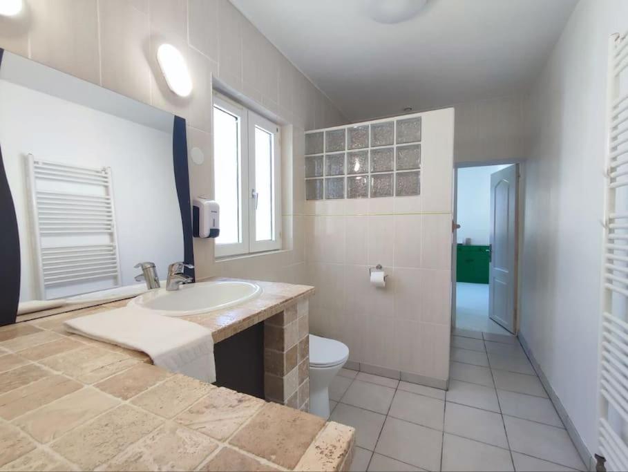Holiday home Saint-denis - Proche Centre - Jardin *