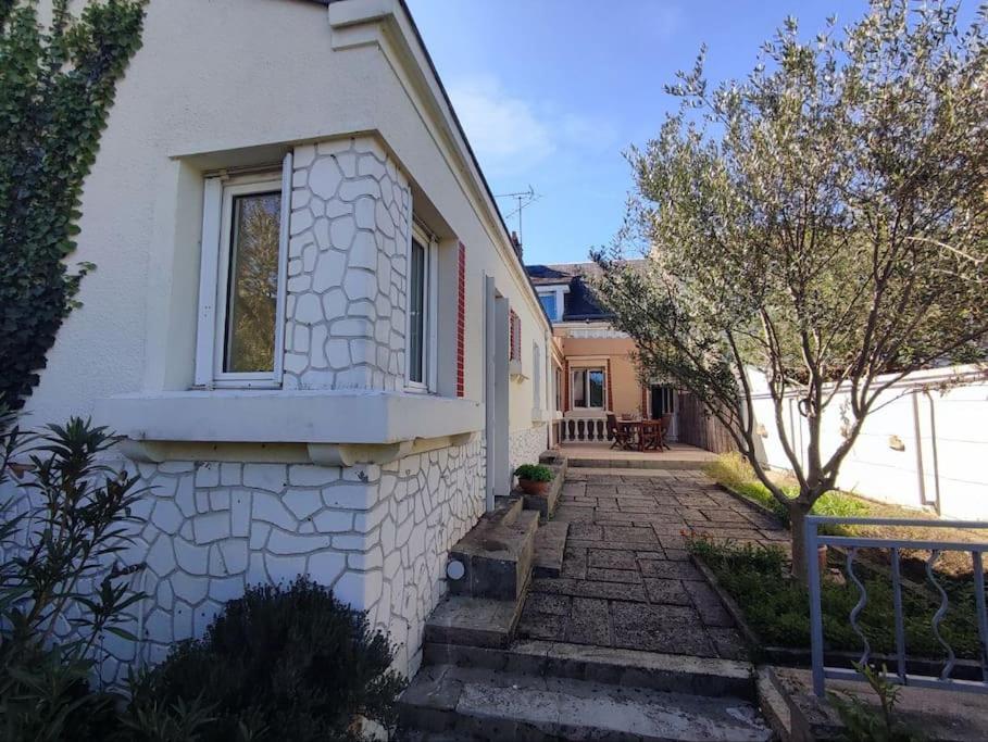 Holiday home Saint-denis - Proche Centre - Jardin *